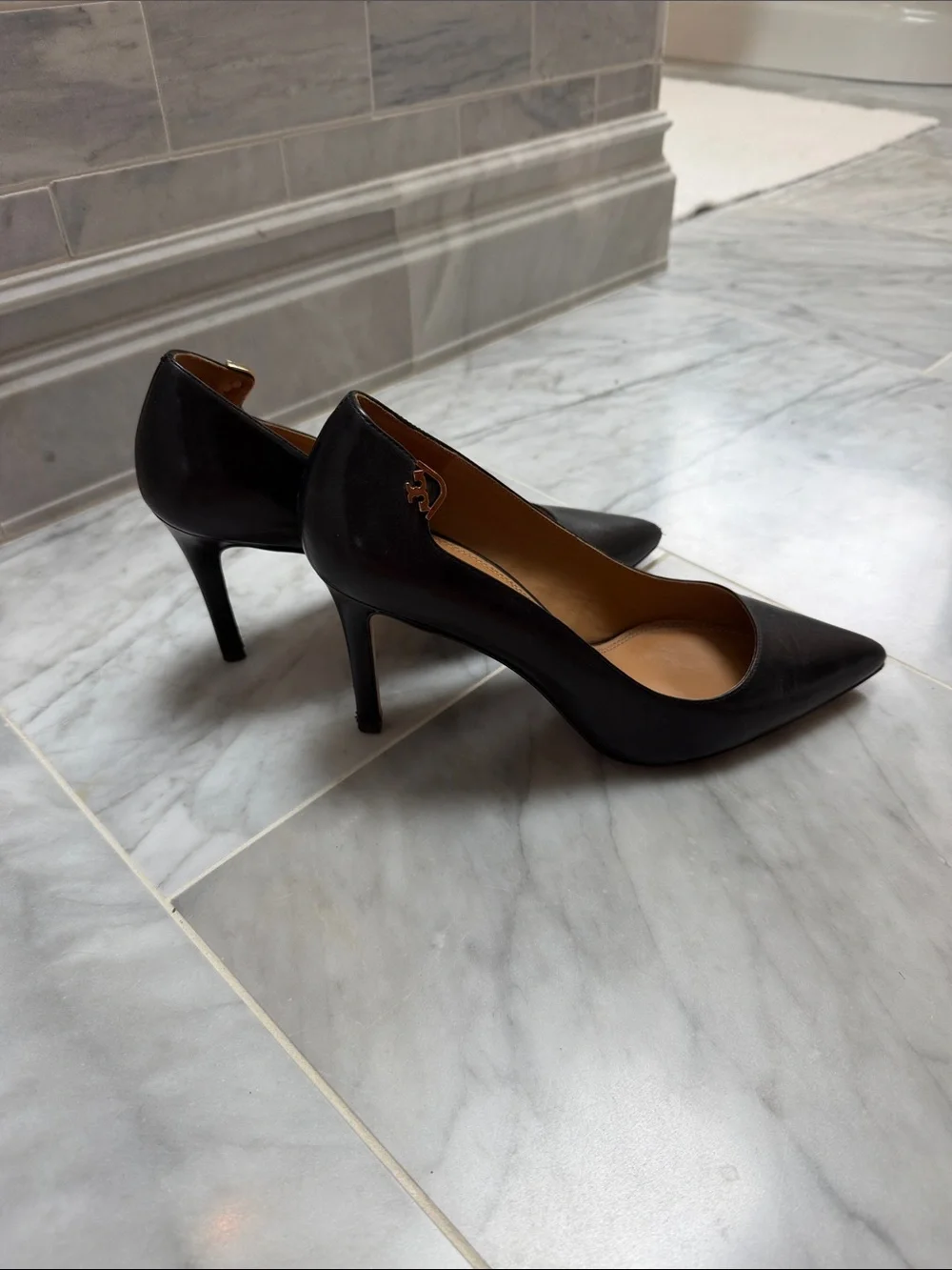 Tory Burch Black Pointed-Toe Leather Pumps with Gold Accent